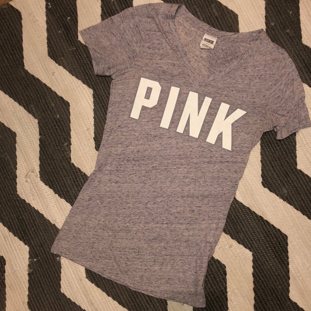 VS Pink graphic tee